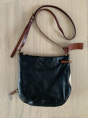 Fossil Black Leather Crossbody with Brown Strap
